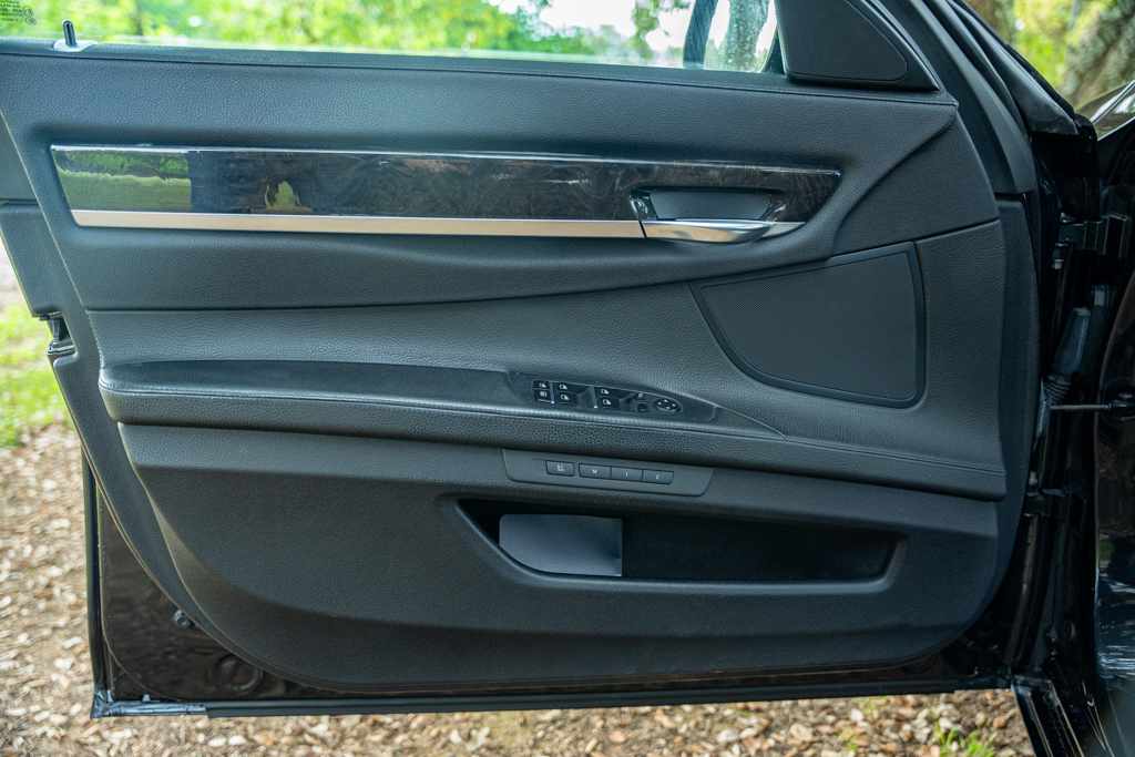 bmw-serie-7-740d-2010-diesel-2993cc