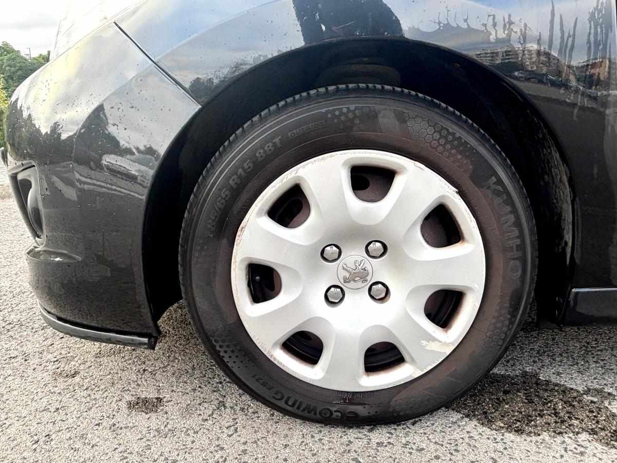 peugeot-207-1-4-hdi-2010-diesel-1398cc
