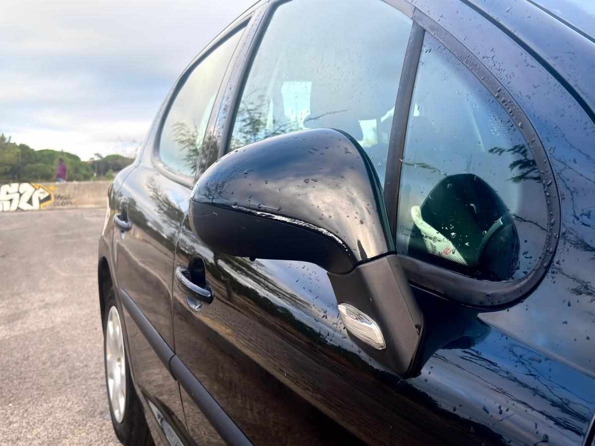 peugeot-207-1-4-hdi-2010-diesel-1398cc