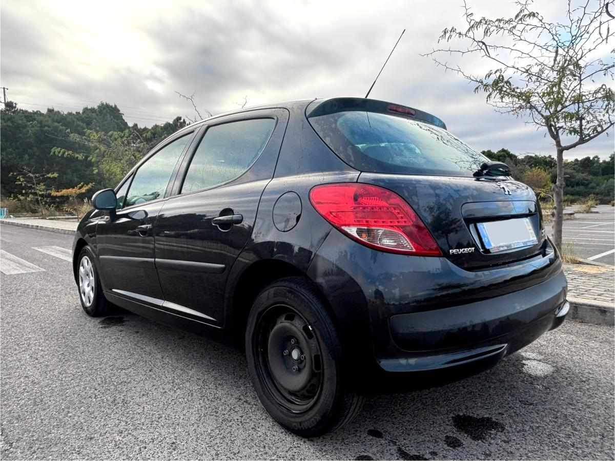 peugeot-207-1-4-hdi-2010-diesel-1398cc