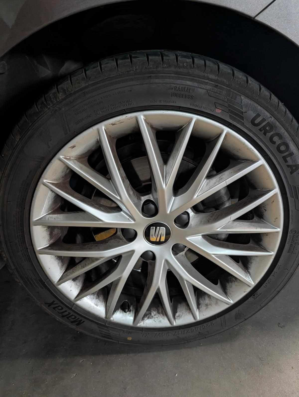 seat-leon-1-6-tdi-ecomotive-2015-diesel-1598cc