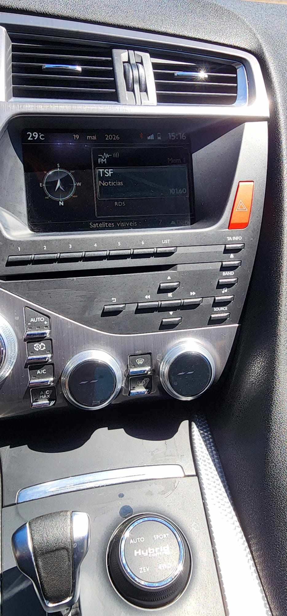 citroen-ds5-2-0-hybrid4-airdream-awd-2014-diesel-1997cc