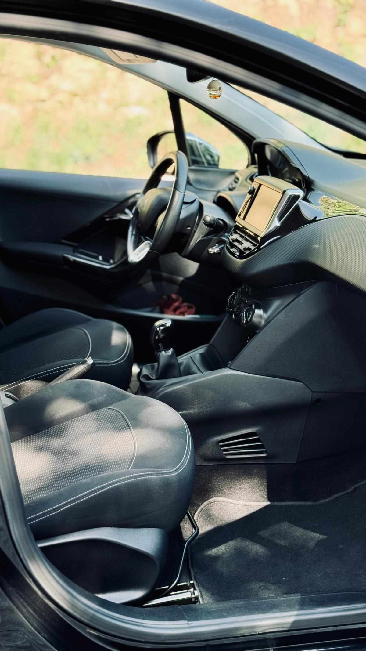 peugeot-208-1-6-bluehdi-2017-diesel-1560cc