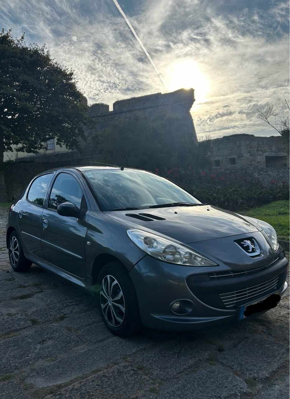 peugeot-206-1-1-2010-gasolina-1124cc