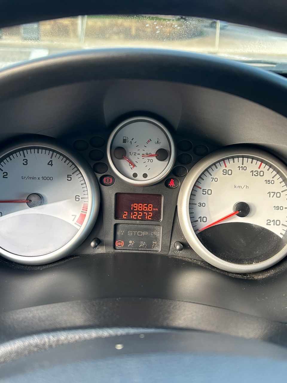 peugeot-206-1-1-2010-gasolina-1124cc