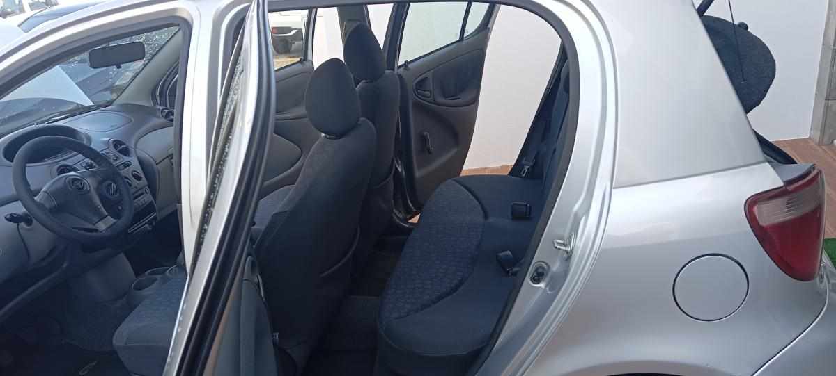 toyota-yaris-1-0-vvt-i-2002-gasolina-998cc
