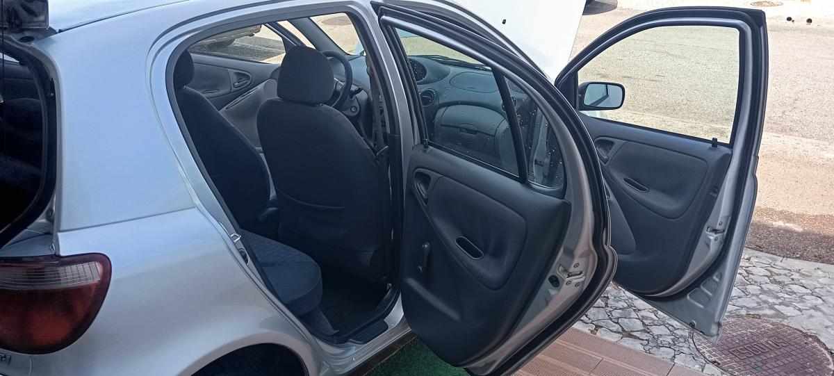toyota-yaris-1-0-vvt-i-2002-gasolina-998cc