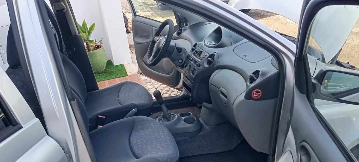 toyota-yaris-1-0-vvt-i-2002-gasolina-998cc