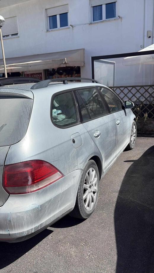 volkswagen-golf-1-9-tdi-2009-diesel-1896cc