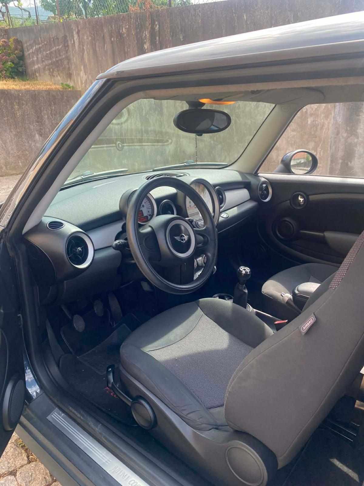 mini-hatch-cooper-d-2008-diesel-1560cc