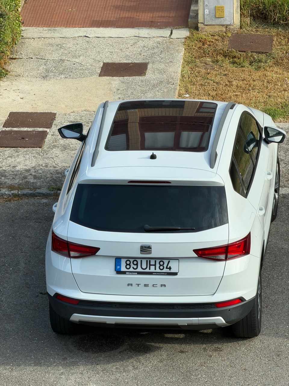 seat-ateca-1-6-tdi-ecomotive-2018-diesel-1598cc