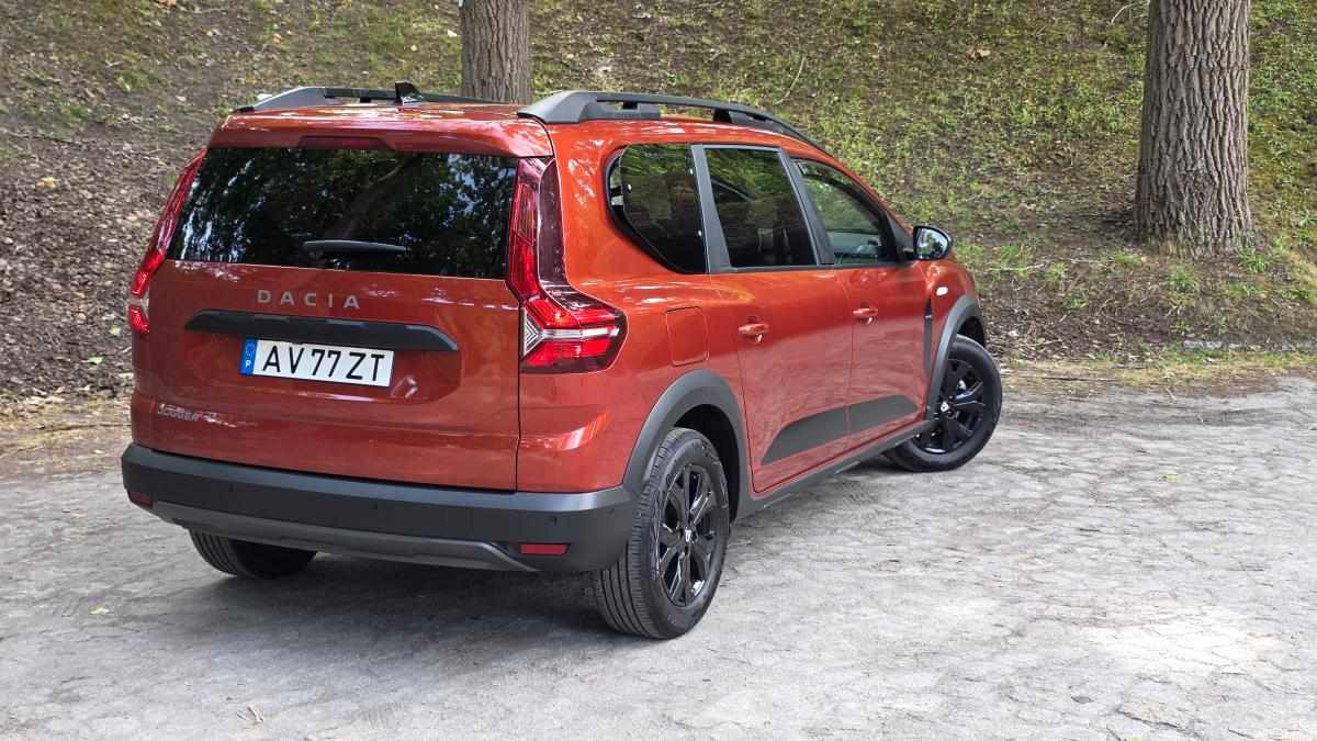 dacia-jogger-1-0-91cv-2023-gasolina-999cc