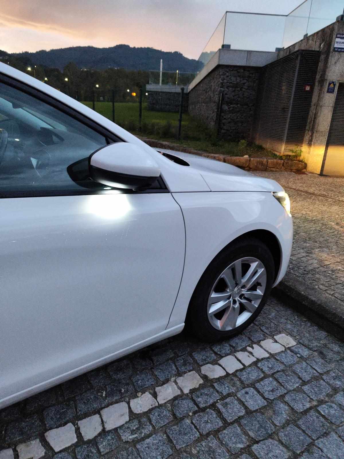 peugeot-308-1-2-2018-gasolina-1199cc
