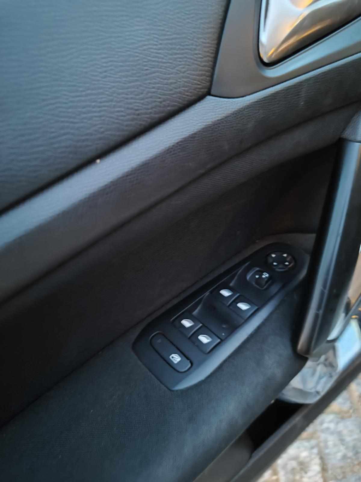 peugeot-308-1-2-2018-gasolina-1199cc