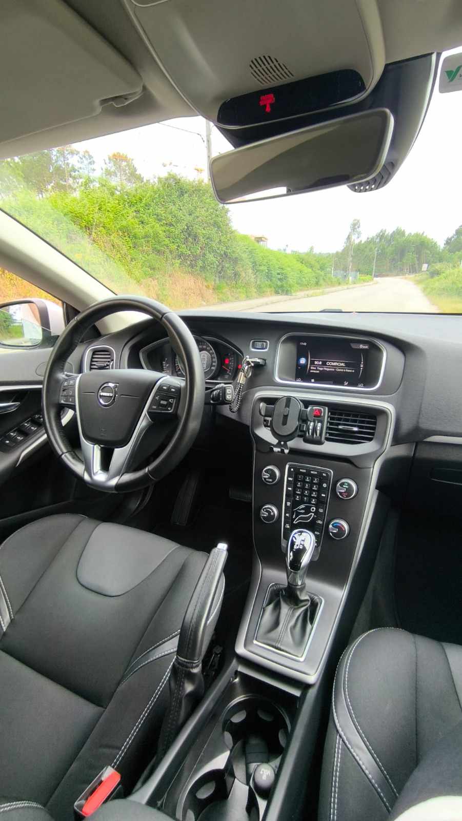 volvo-v40-1-5-t3-2019-gasolina-1498cc