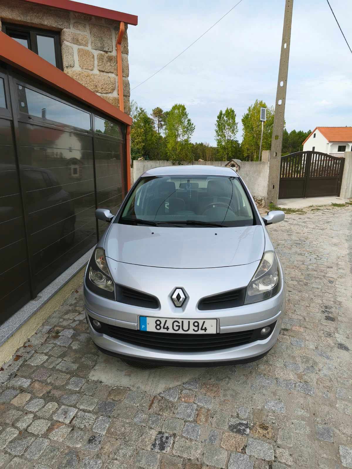 renault-clio-1-2-16v-2008-gasolina-1149cc