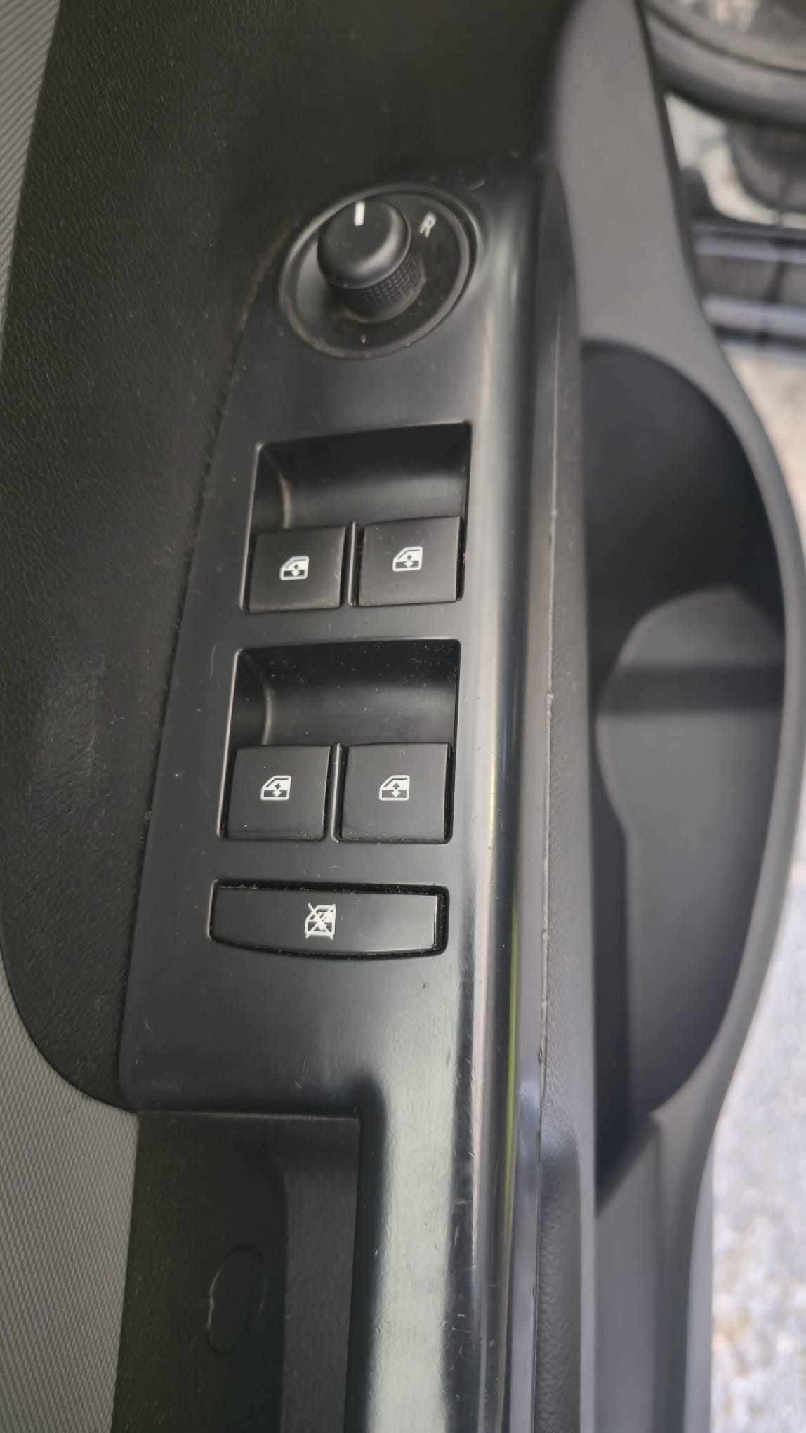 chevrolet-aveo-1-2-2014-gasolina-1229cc