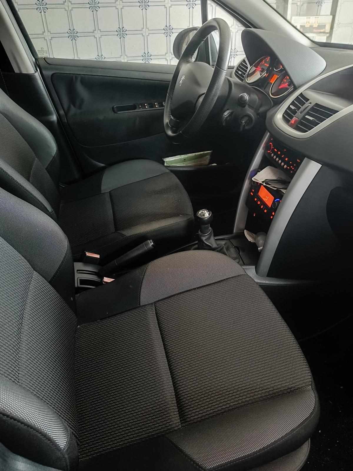 peugeot-207-1-4-vti-2011-gasolina-1397cc