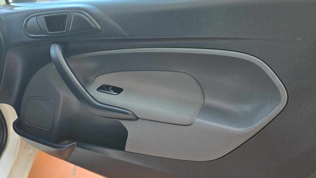 ford-fiesta-1-4-70cv-2010-diesel-1399cc