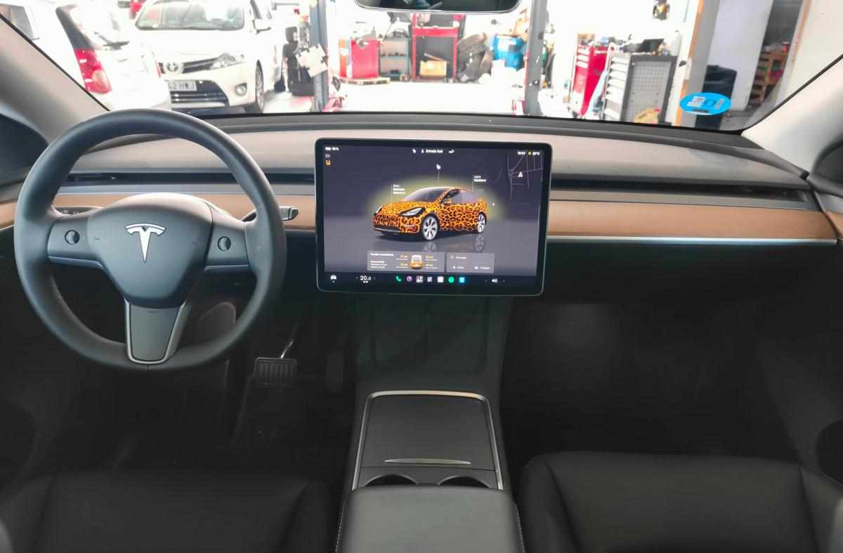 tesla-model-y-long-range-rwd-2023-eletrico