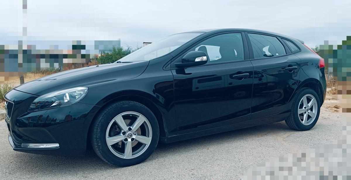 volvo-v40-d2-2016-diesel-1969cc