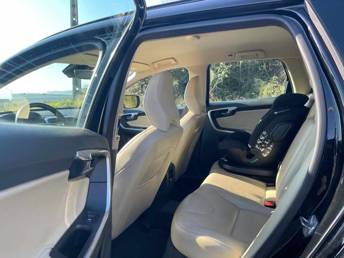 volvo-xc60-2-0-d4-2016-diesel-1969cc