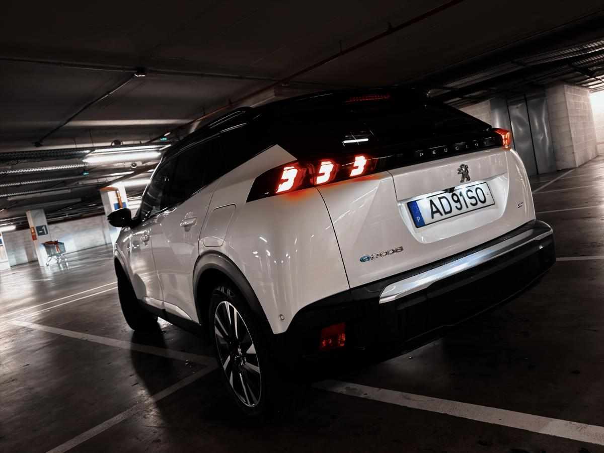 peugeot-e-2008-gt-ev-50kwh-2020-eletrico