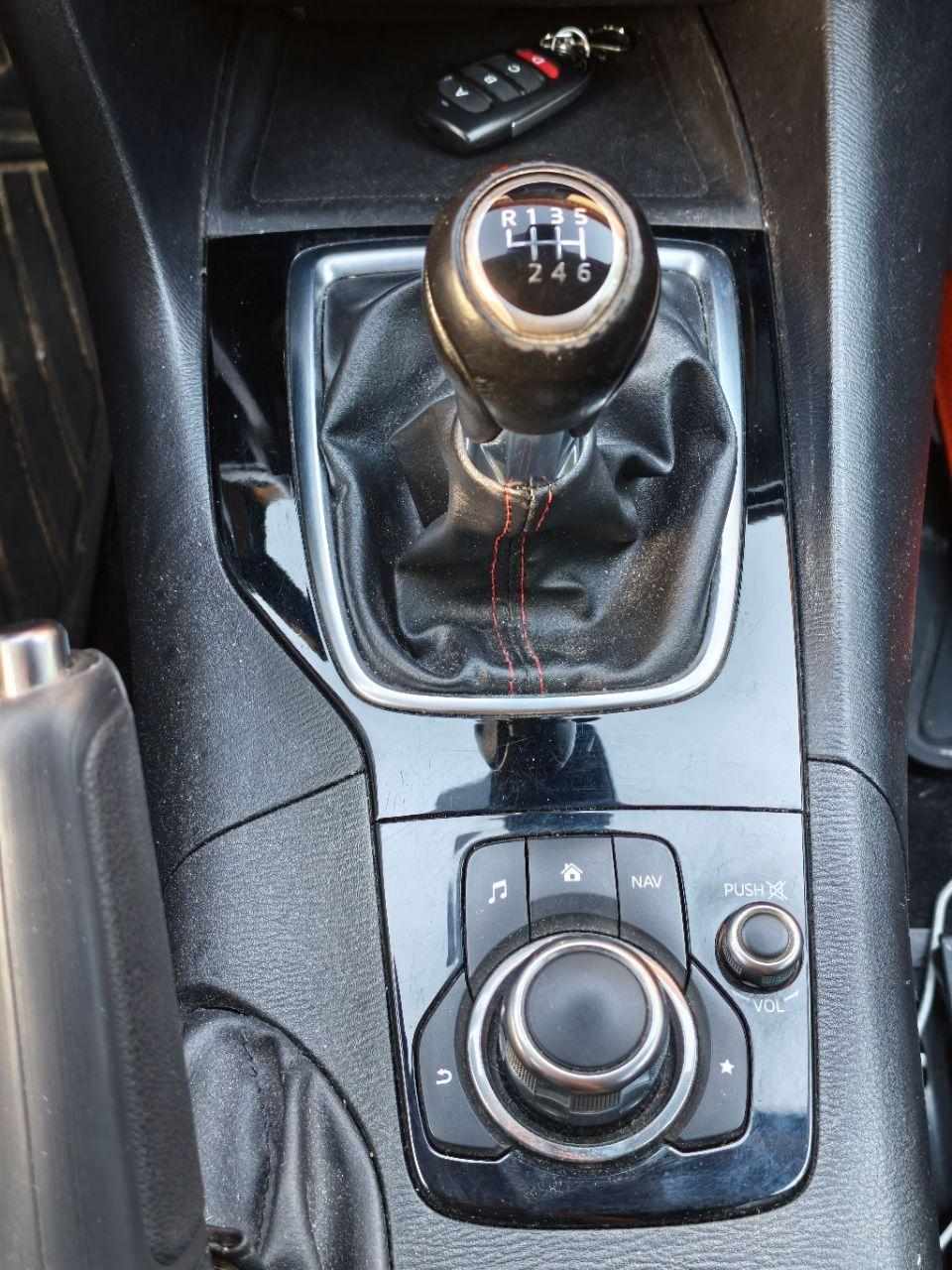 mazda-3-1-5-skyactiv-g-2015-gasolina-1496cc