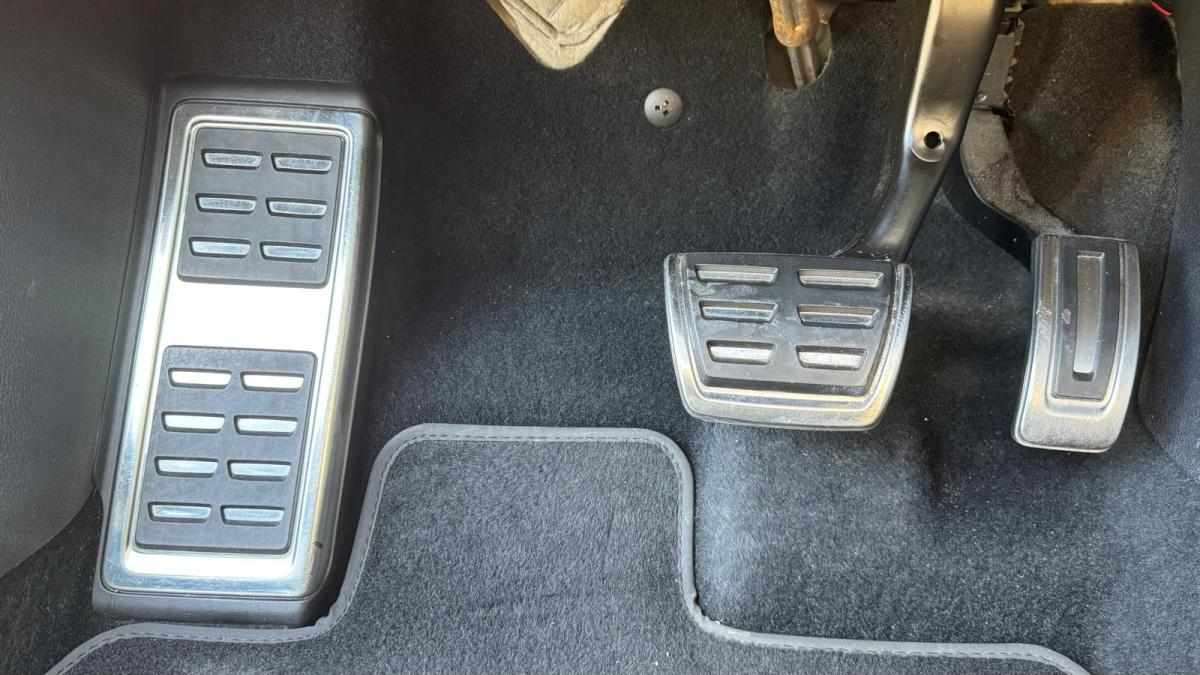 volkswagen-golf-1-6-tdi-bluemotion-2016-diesel-1598cc
