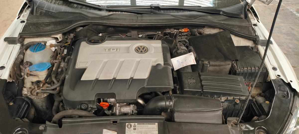 volkswagen-scirocco-2-0-tdi-2009-diesel-1968cc