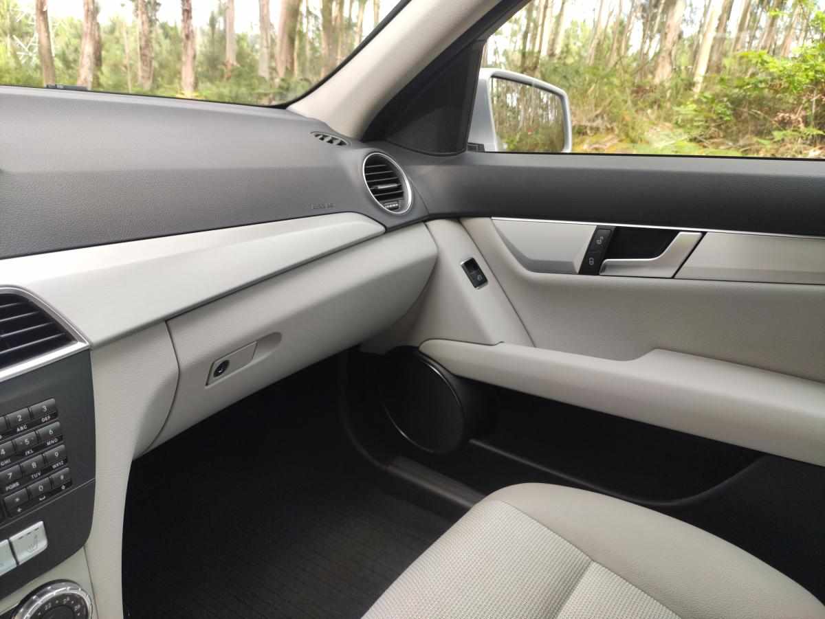 mercedes-benz-classe-c-c-200-cgi-blueefficiency-2011-gasolina-1796cc