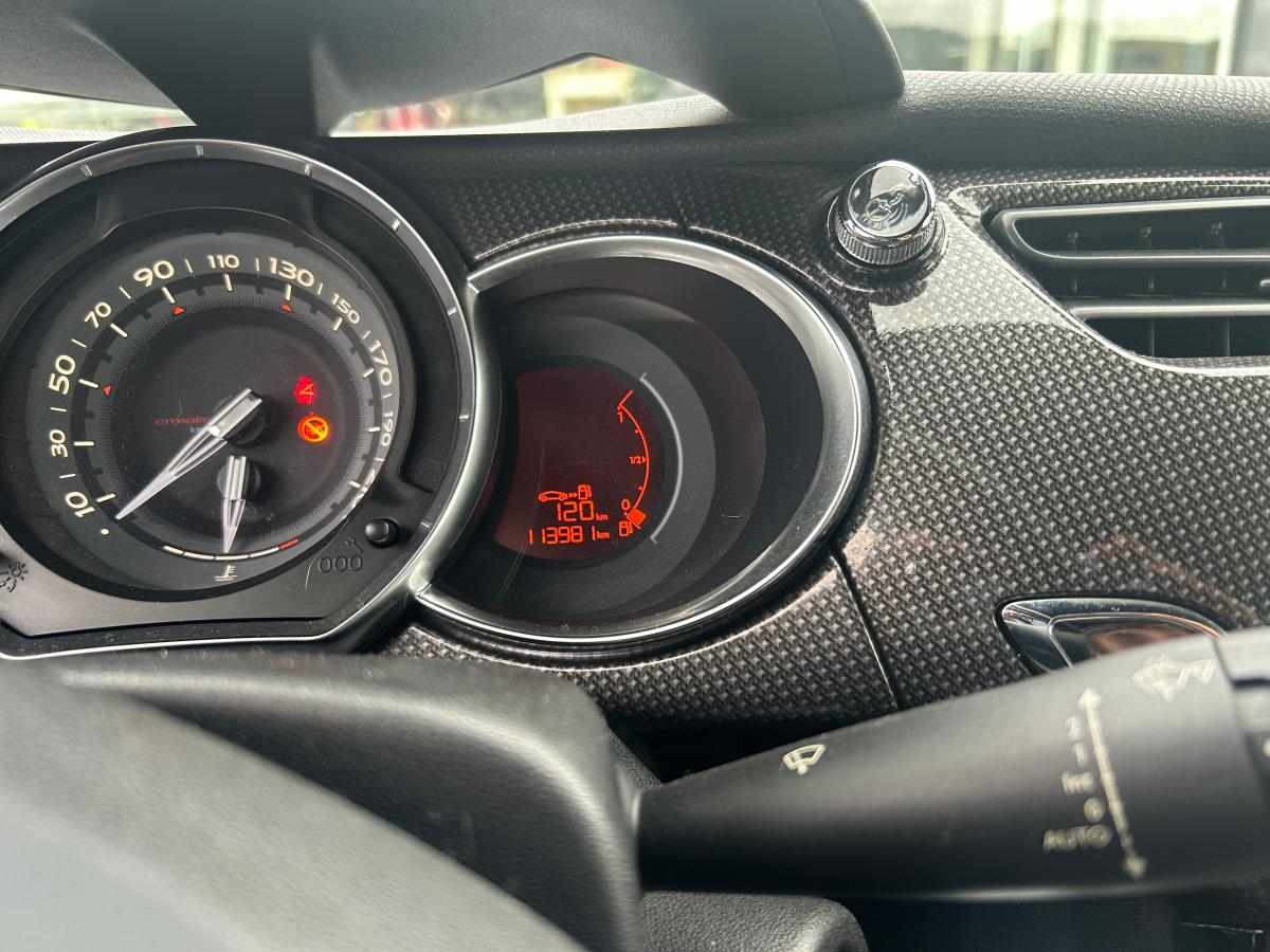 citroen-ds3-1-6-e-hdi-airdream-2012-diesel-1560cc