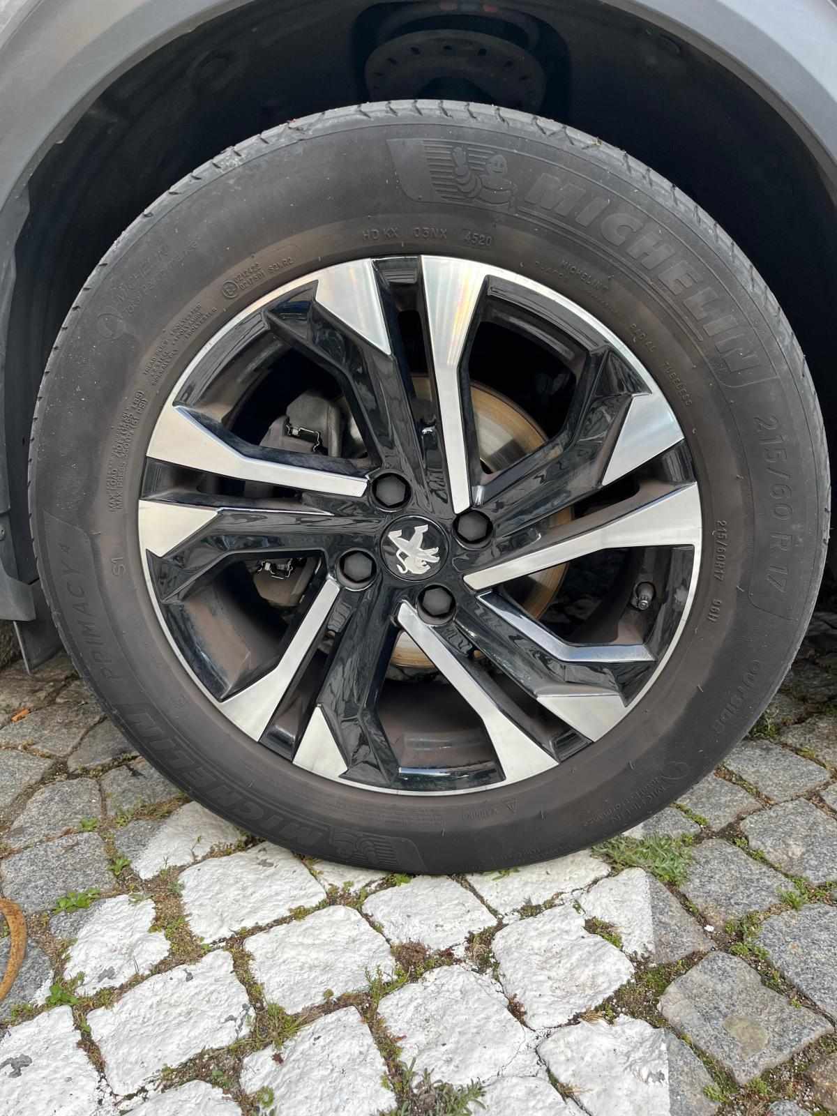 peugeot-2008-1-2-puretech-2020-gasolina-1199cc