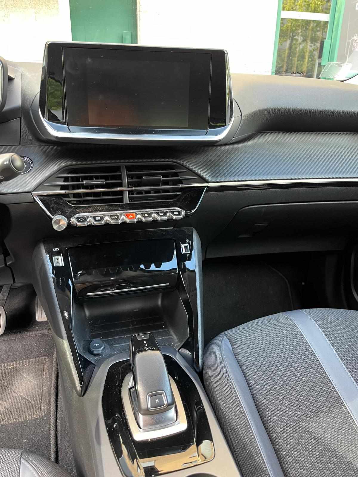 peugeot-2008-1-2-puretech-2020-gasolina-1199cc
