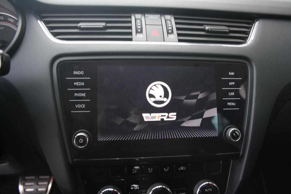 skoda-octavia-2-0-tdi-2018-diesel-1968cc