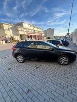 volvo-v40-d2-2015-diesel-1969cc