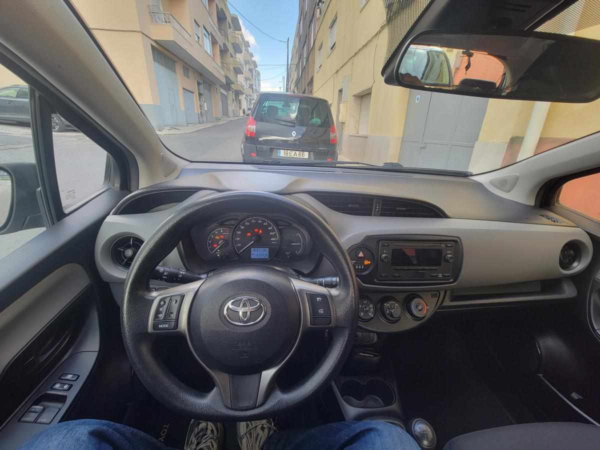 toyota-yaris-1-4-d-4d-2017-diesel-1364cc