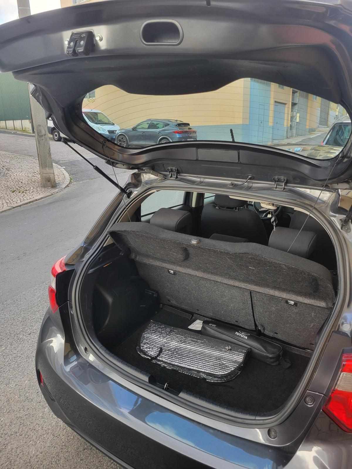 toyota-yaris-1-4-d-4d-2017-diesel-1364cc