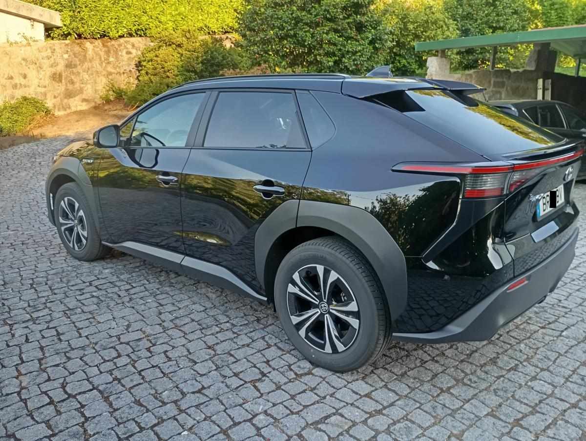 toyota-bz4x-71-4-kwh-2023-eletrico