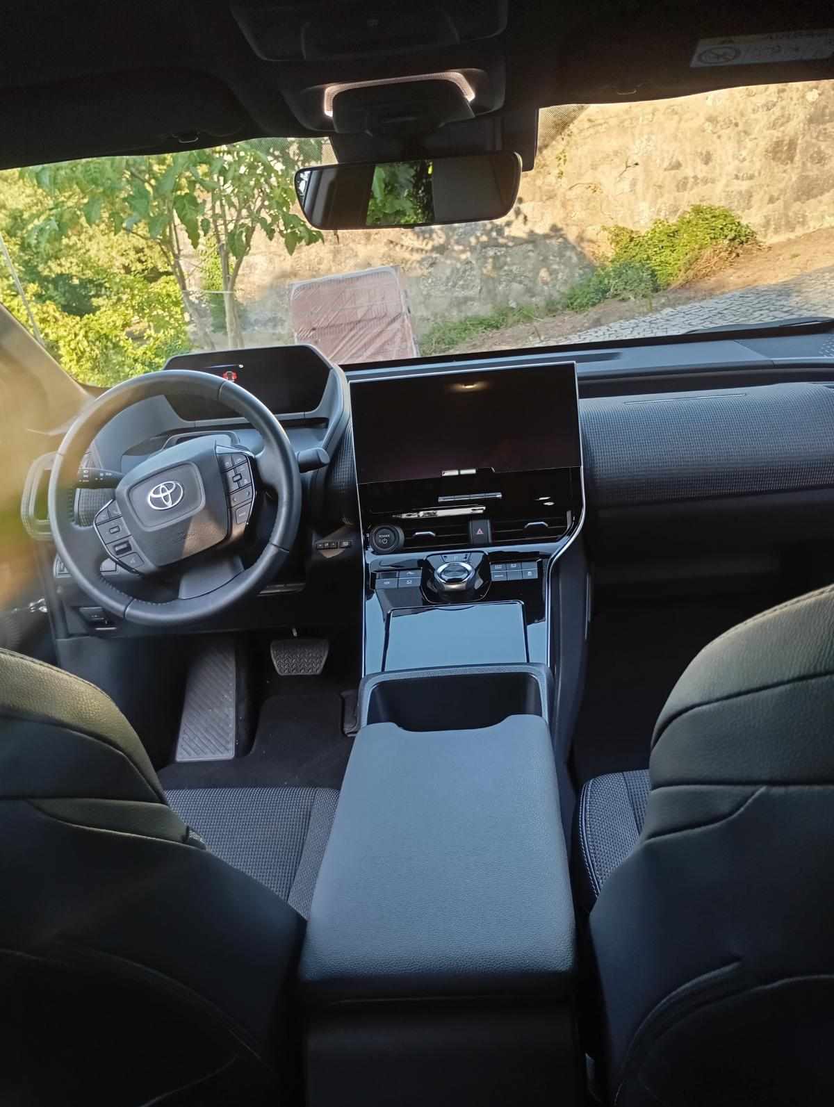 toyota-bz4x-71-4-kwh-2023-eletrico