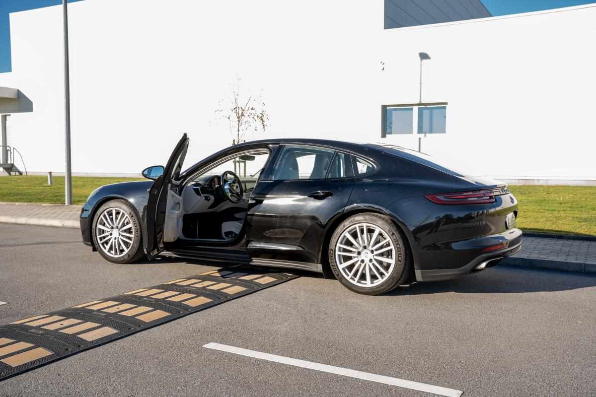 porsche-panamera-4-e-hybrid-2019-gasolina-2894cc
