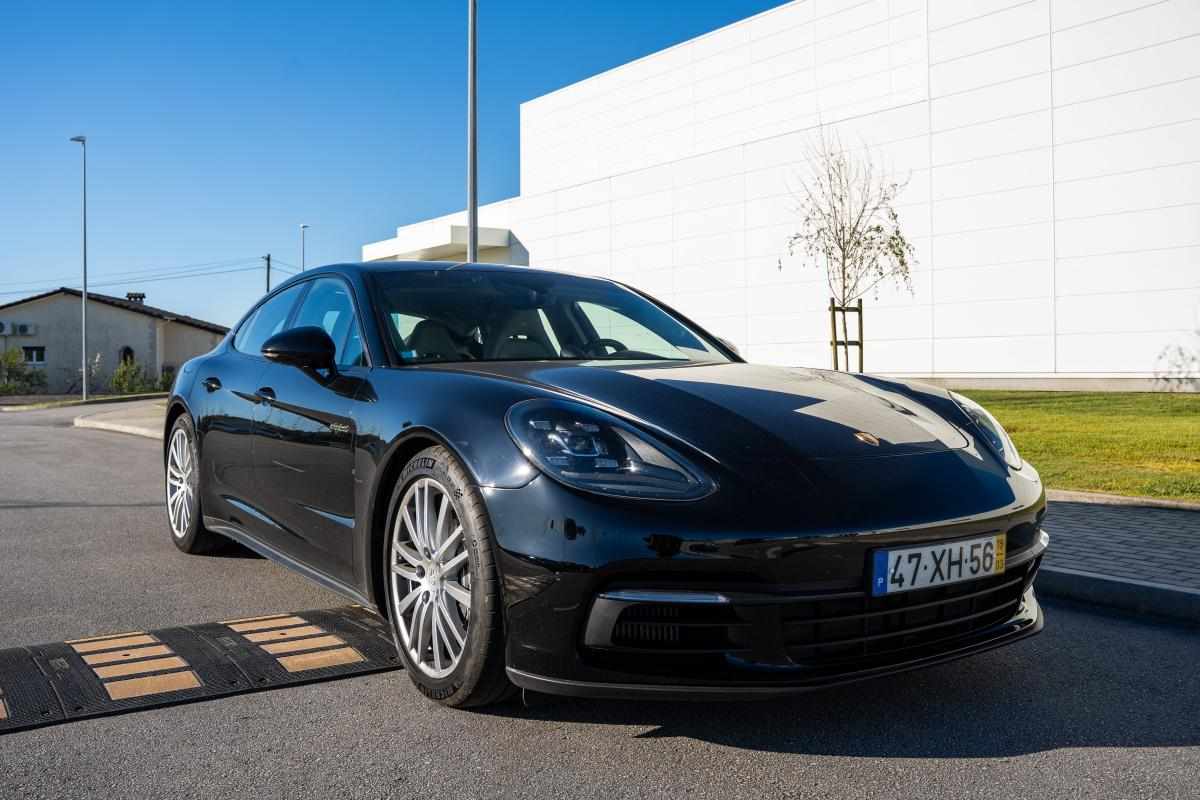 porsche-panamera-4-e-hybrid-2019-gasolina-2894cc