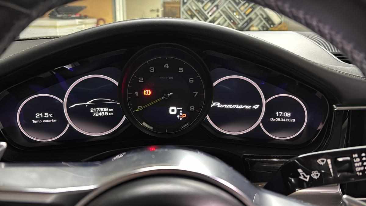 porsche-panamera-4-e-hybrid-2019-gasolina-2894cc