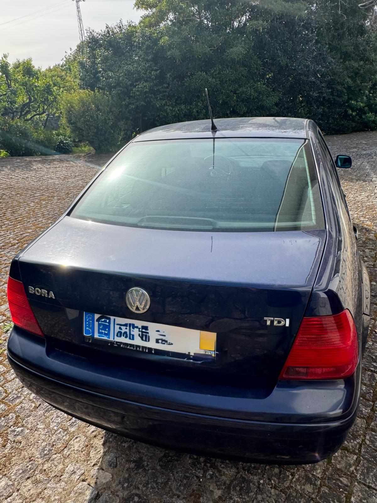 volkswagen-bora-1-9-tdi-1999-diesel-1896cc