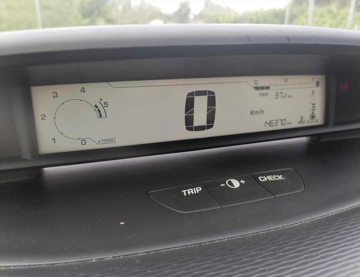 citroen-c4-1-6-hdi-2010-diesel-1560cc