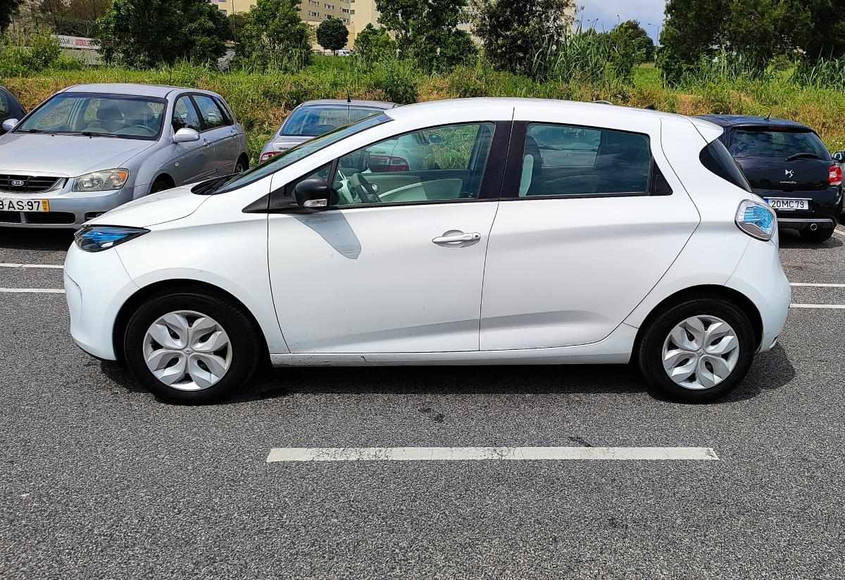 renault-zoe-22-kwh-2018-eletrico