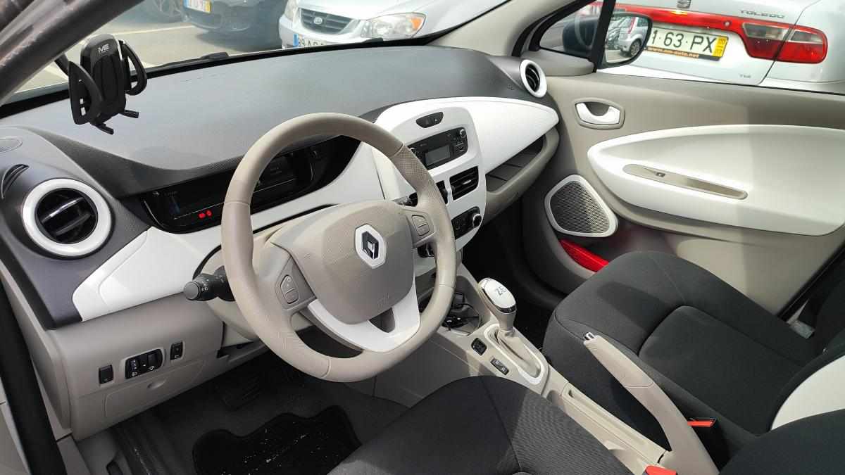 renault-zoe-22-kwh-2018-eletrico