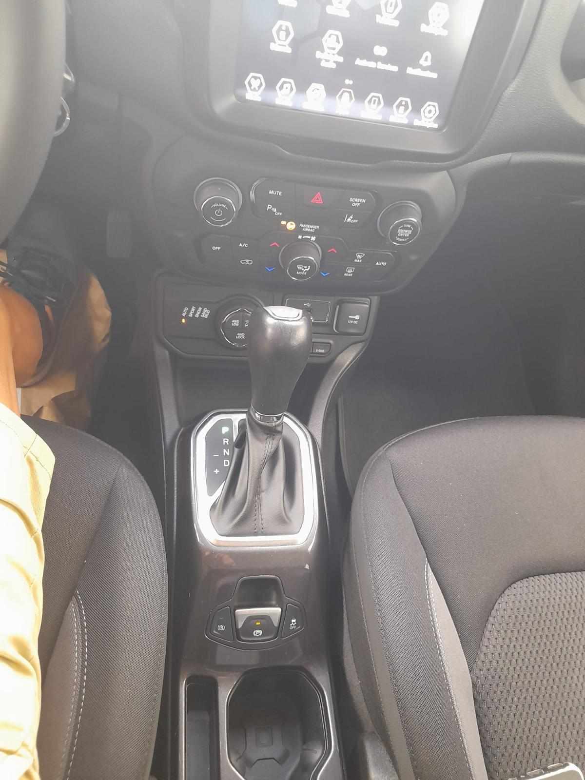 jeep-renegade-4xe-190-2022-hibrido-plug-in-1332cc