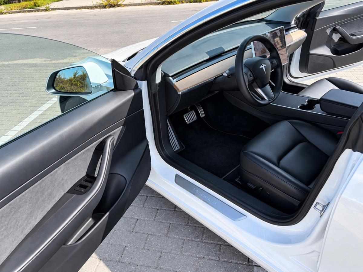 tesla-model-3-standard-range-2020-eletrico