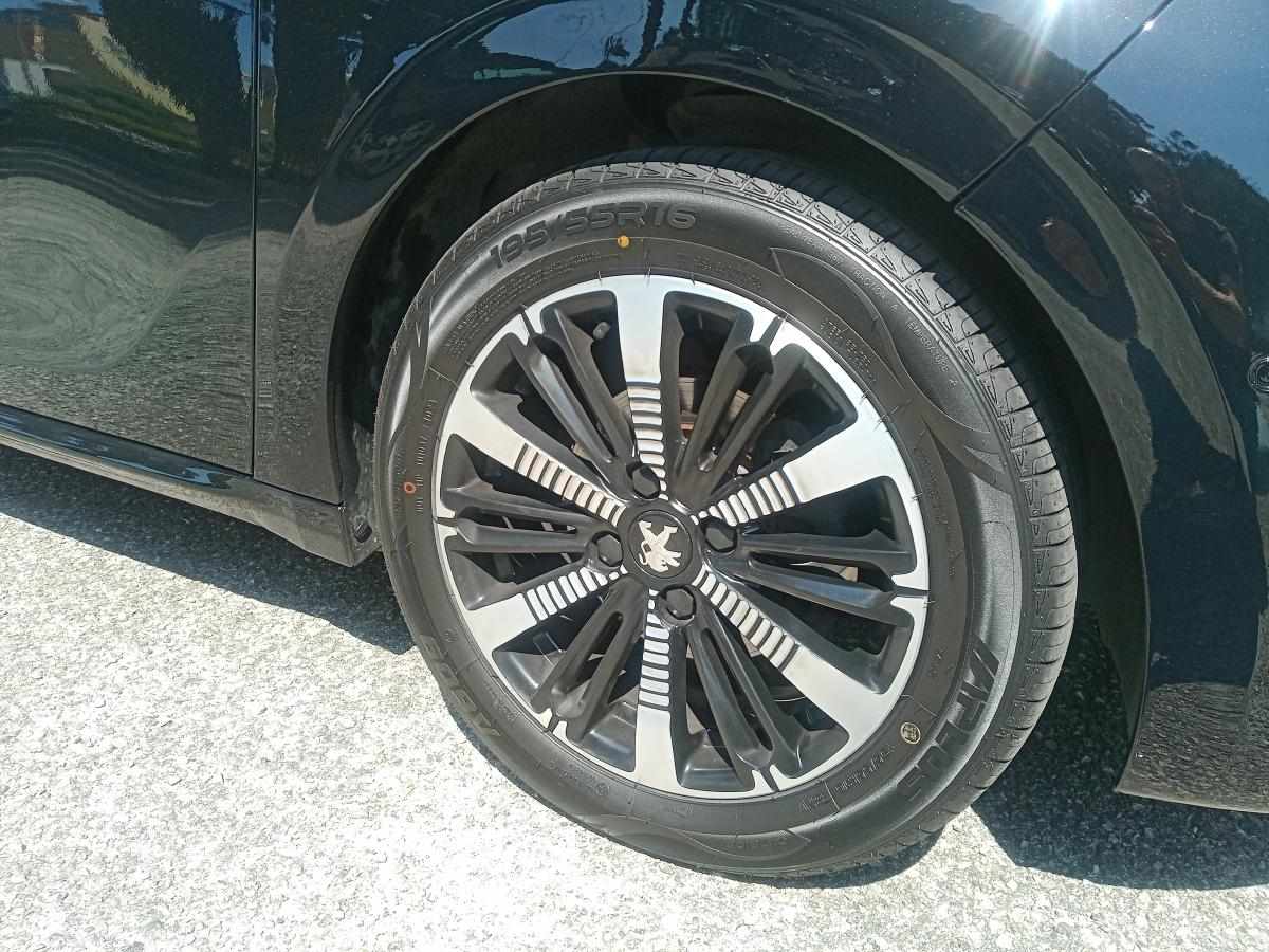 peugeot-208-1-2-puretech-2018-gasolina-1200cc